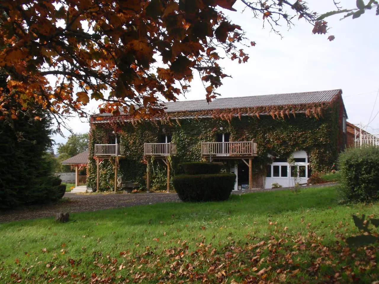Domaine Des Pecheries Montel-de-Gelat Bed & Breakfast