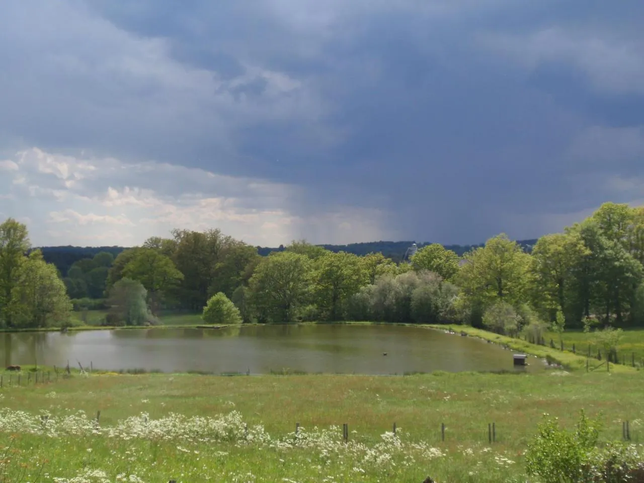Bed & Breakfast Domaine Des Pecheries Montel-de-Gelat